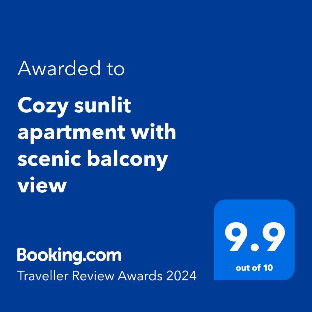 Cozy Sunlit Apartment With Scenic Balcony View Tiranë Eksteriør bilde